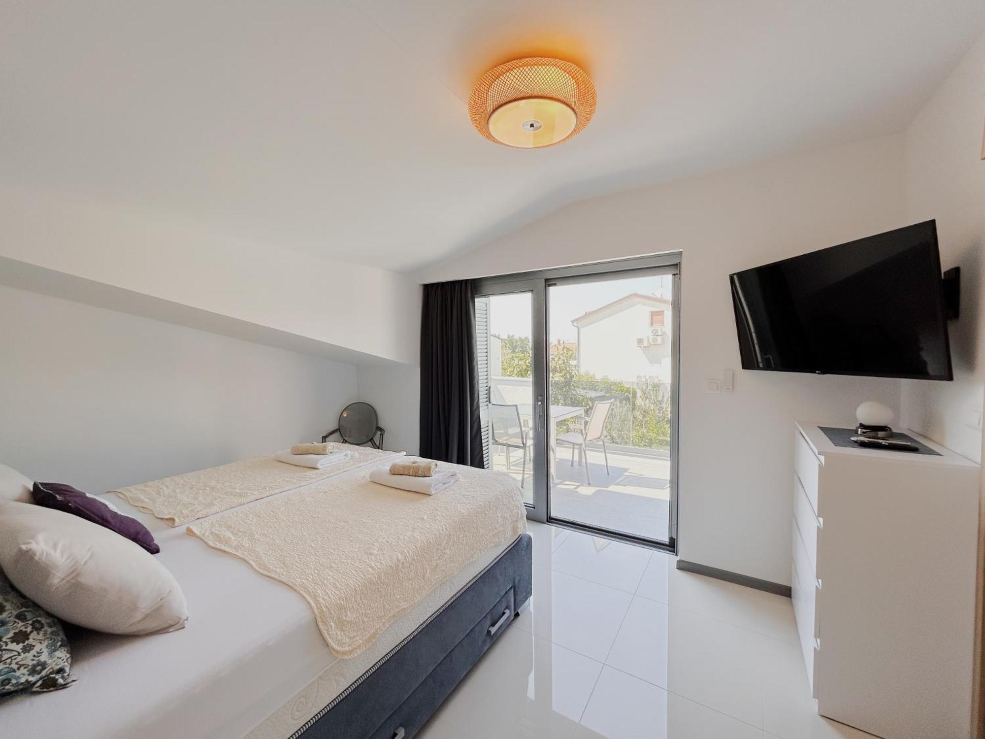 Apartman Sunny House *