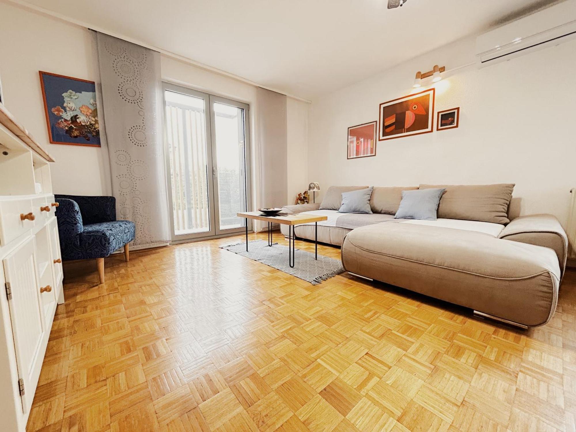 Apartman Sunny House